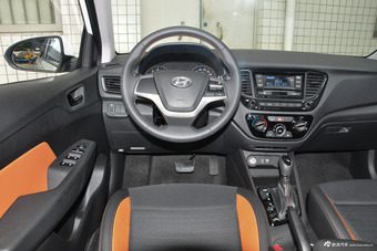 2017款悦纳RV 1.4L自动活力版SPORT