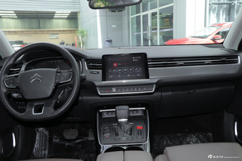 2017款雪铁龙C5 1.8T自动380THP尊贵型