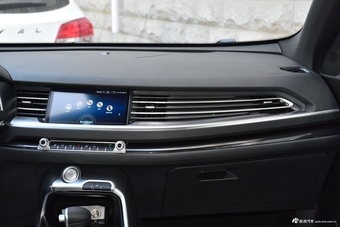 2018款哈弗H6 换代蓝标 1.5T自动超豪型