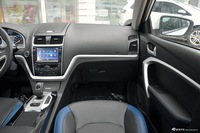 2016款吉利帝豪EV三厢精英型 白色