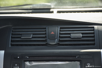 2014款 众泰Z300 新视界 1.5L 手动尊贵型