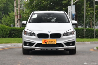 2018款宝马2系旅行车218i 1.5T自动时尚型