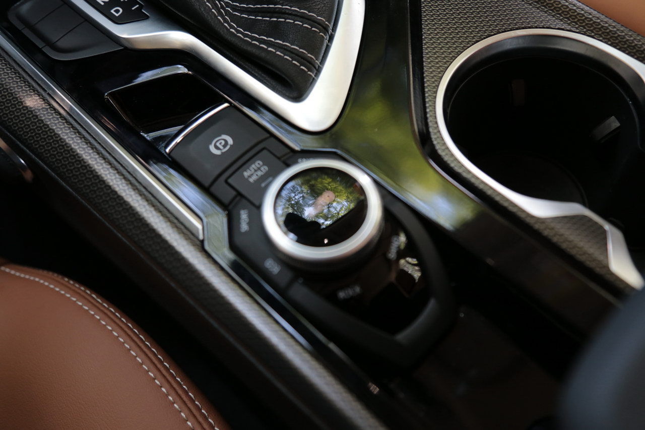 2017上汽大通D90 2.0TGI自动四驱高配版