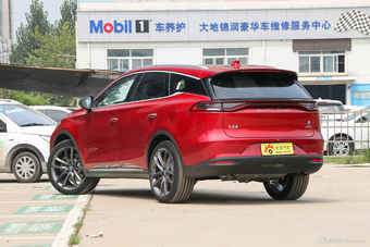 2018款比亚迪唐新能源2.0T全时四驱智联创享型7座