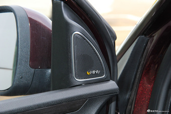 2017款宝骏560 1.5T DCT尊享型