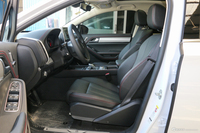 2018款比亚迪唐新能源2.0T全时四驱智联创睿型7座