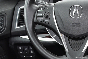 2015款讴歌TLX 2.4L自动豪华版