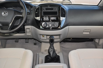 2018款菱智M3L 1.6L手动7座舒适型