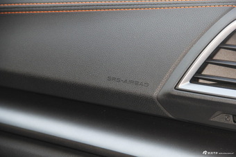 2018款斯巴鲁XV 2.0L自动全驱豪华版