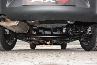 2017款风神AX4 1.6L手动潮悦型