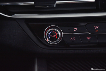 2017上汽大通D90 2.0T手动两驱火星