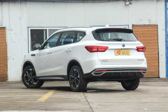 2018款君马SEEK 5（赛克5）1.5T自动领耀版