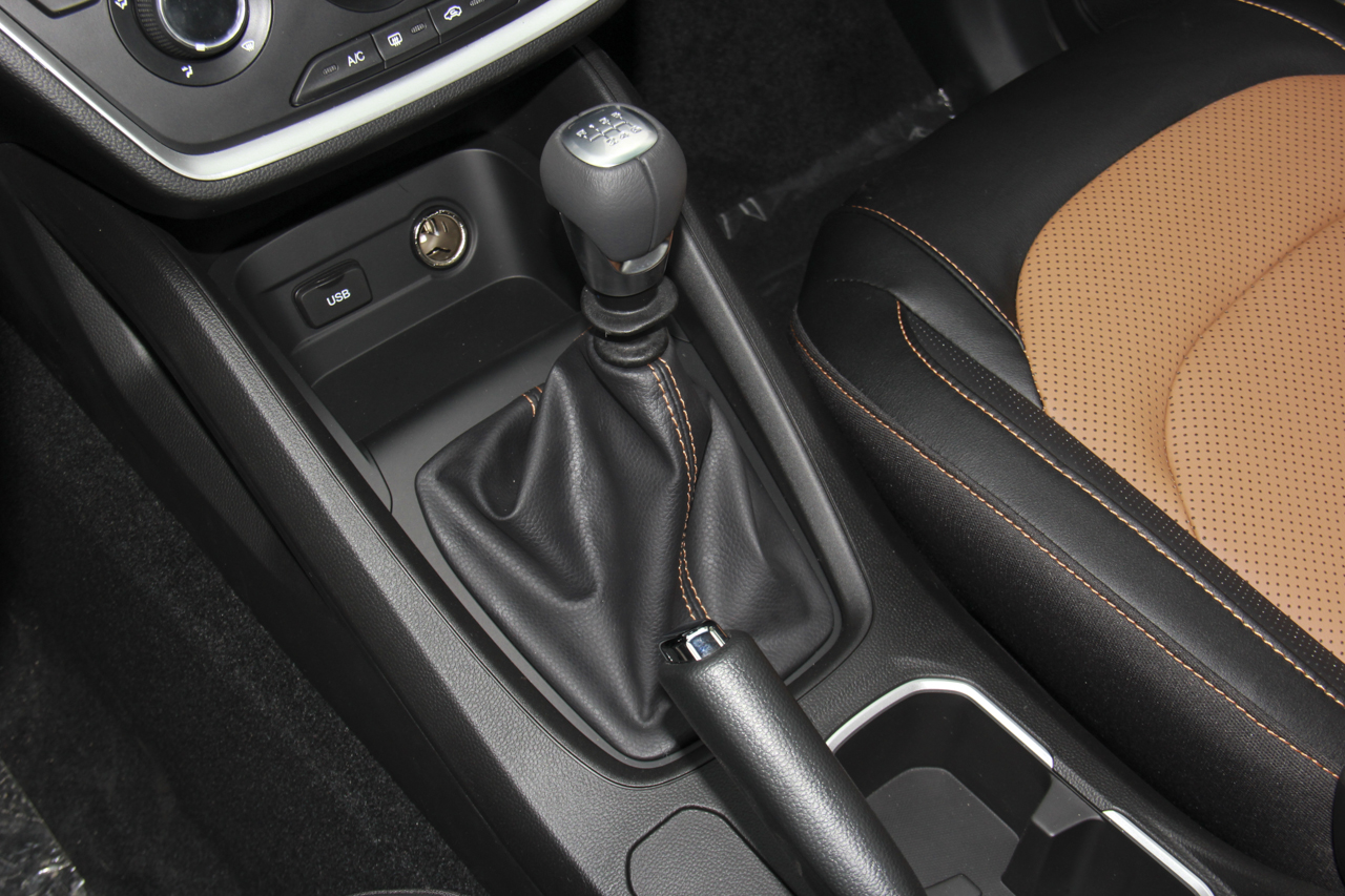 2018款五菱宏光S3 1.5L手动舒适型