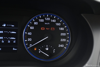 2017款名图1.8L自动智能型GLS