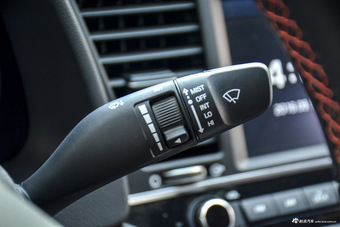 2016款领动 1.4T自动炫动旗舰型