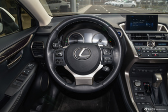 2015款雷克萨斯NX 2.5L自动300h全驱锋致版