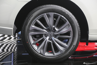 讴歌新款MDX混动版