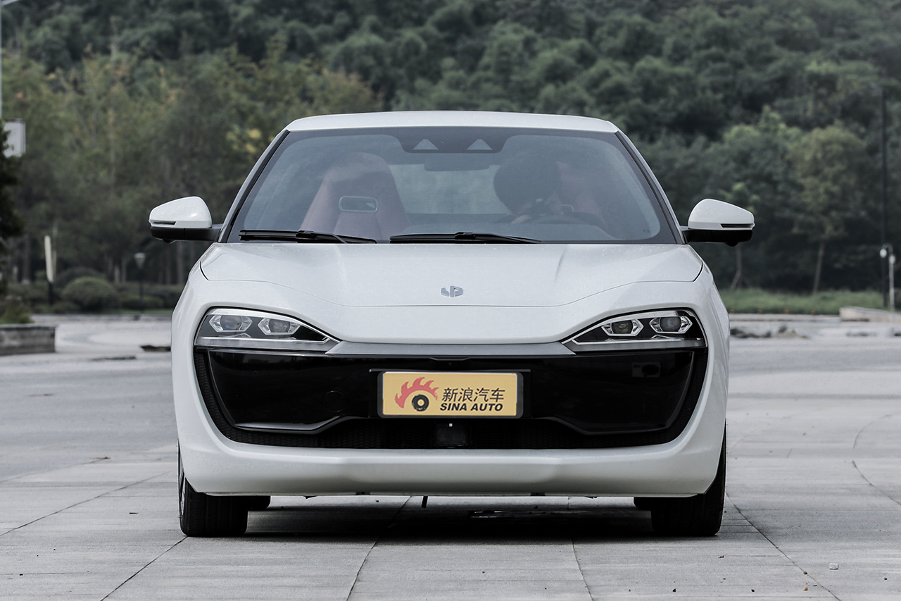 实拍|全新零跑S01 这款跑车居然不到20万