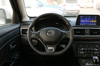 2018款风光S370 1.5L手动豪华型7座