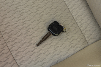 2016款 佳宝V77 1.0L商用版DAM10AR