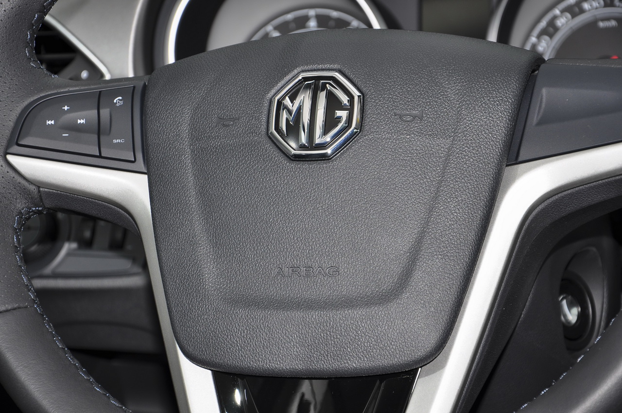 2016款锐腾 1.5T自动精英版