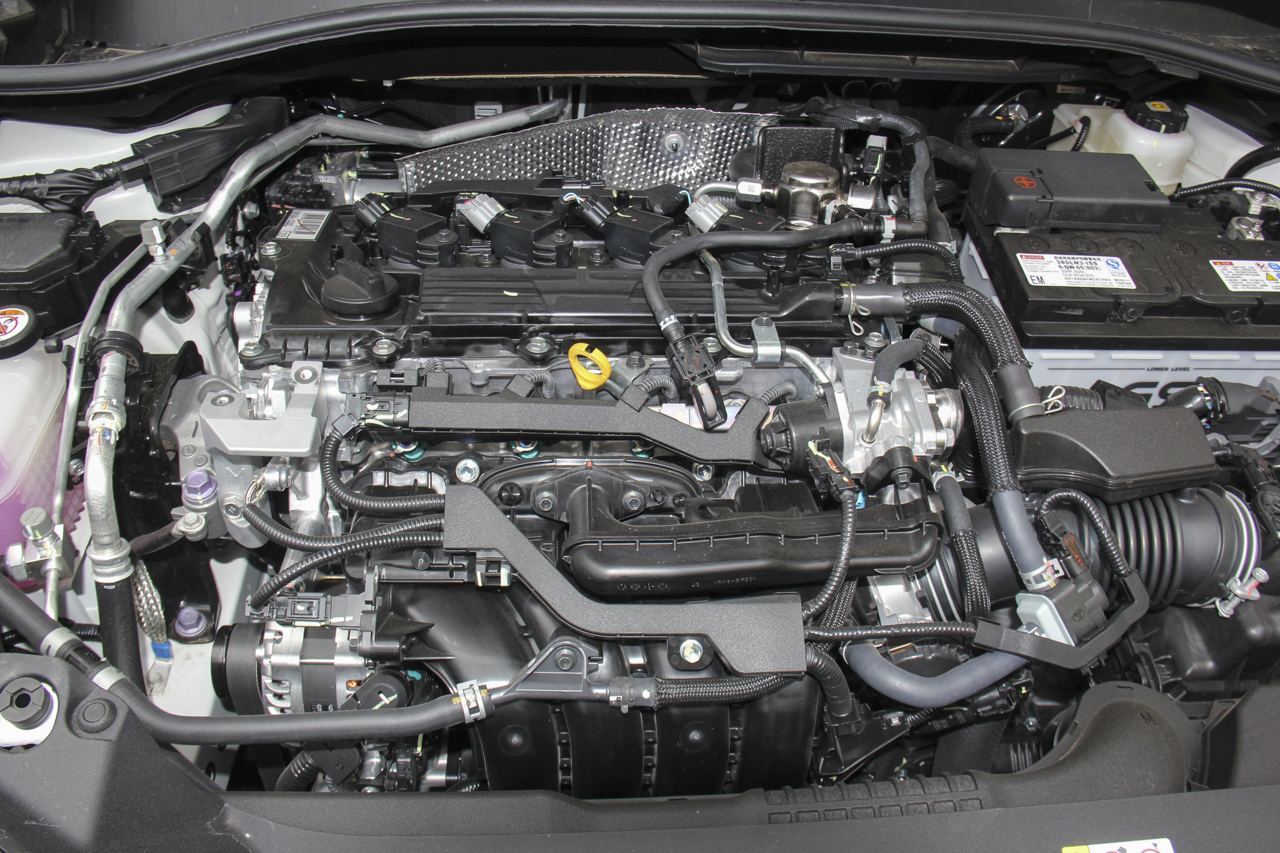 2018款奕泽IZOA 2.0L自动奕炫版