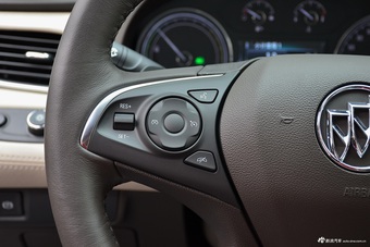 2016款别克君越混动30H 1.8L自动精英型