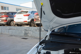 2016款领动 1.6L自动智炫豪华型 