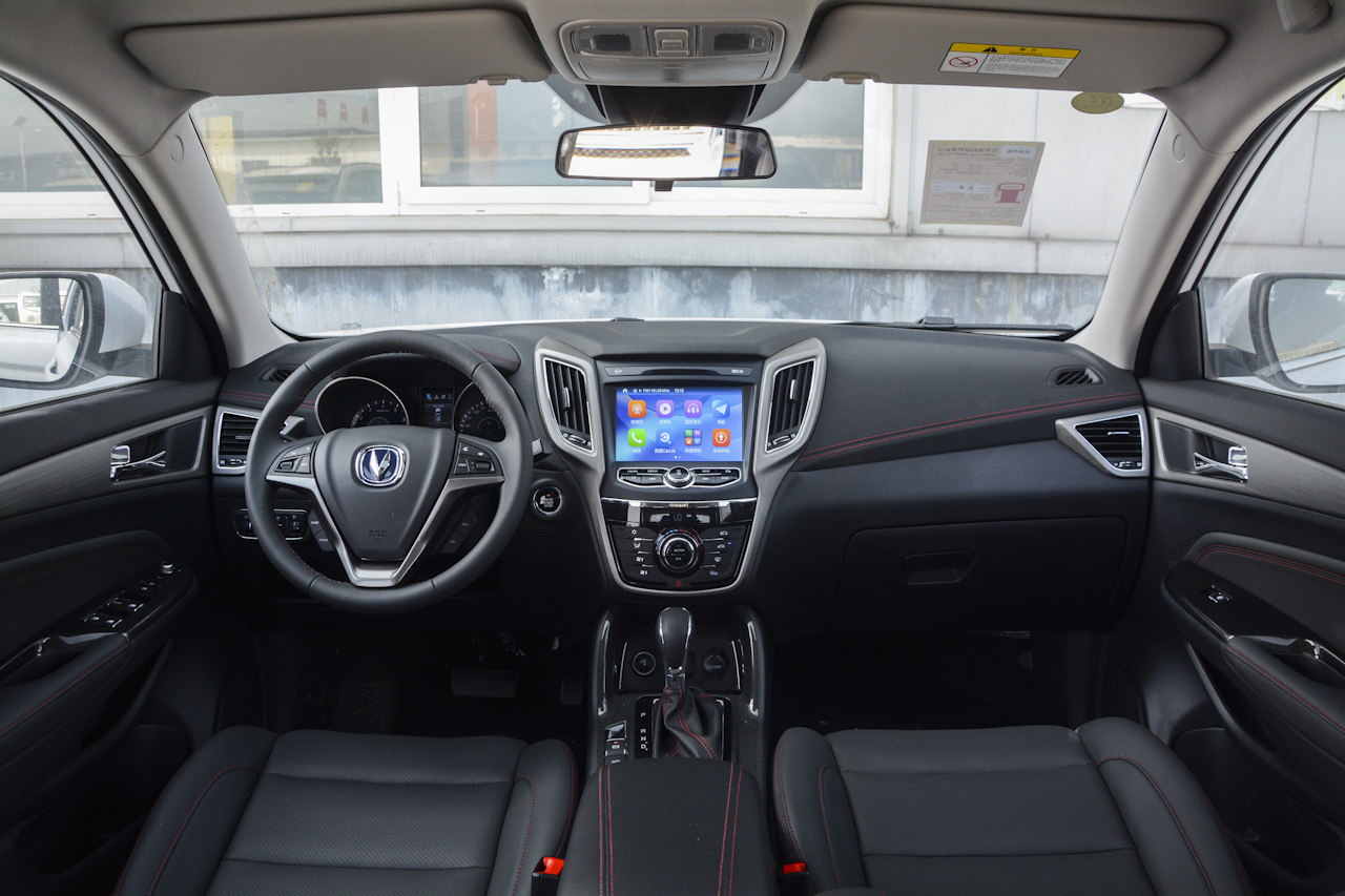 2017款CS75尚酷版1.8T自动四驱豪华型