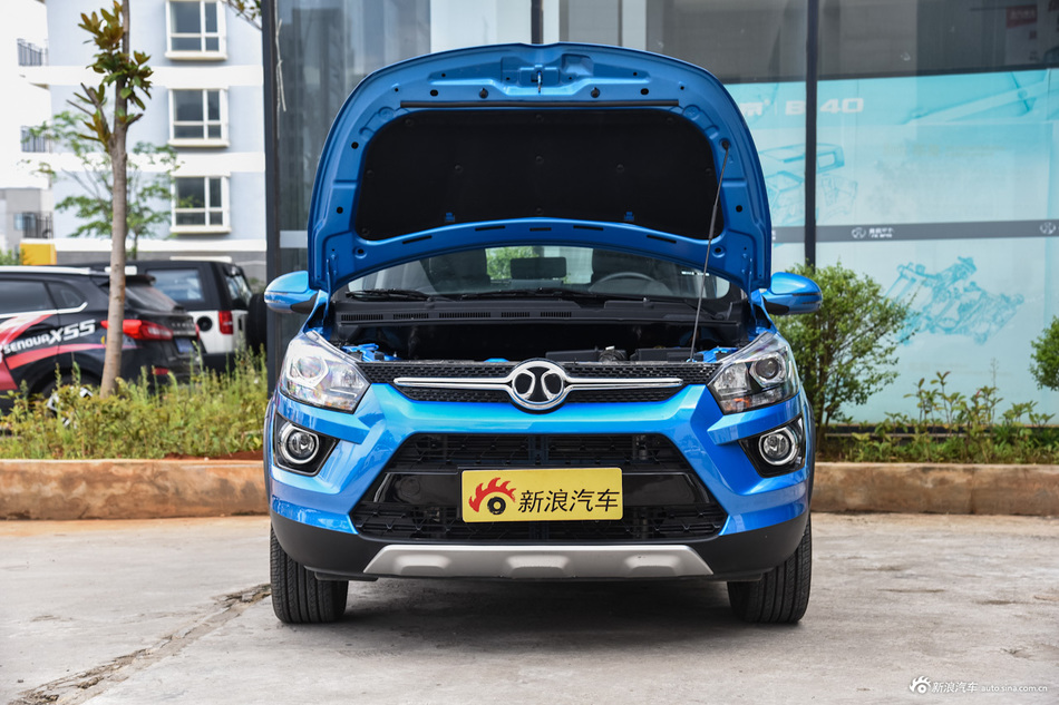 2015款北汽绅宝X25 1.5L手动精英型