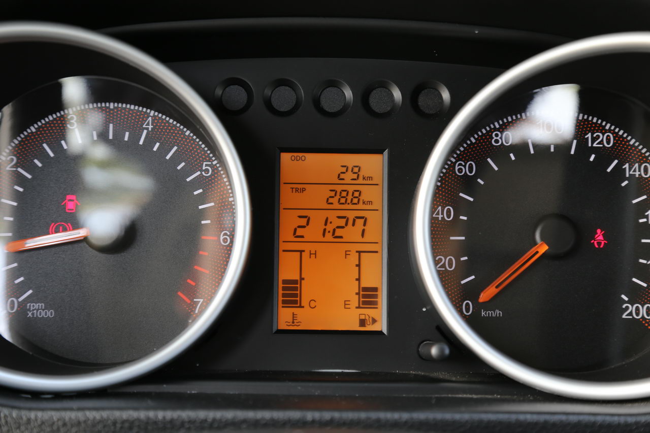 2017款启腾V60 1.5L手动舒适型