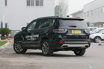 2018款大指挥官2.0T自动四驱耀享版