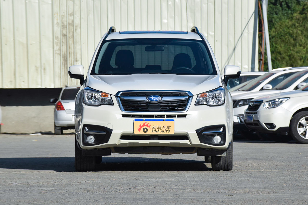 2016款森林人2.0L自动豪华导航版