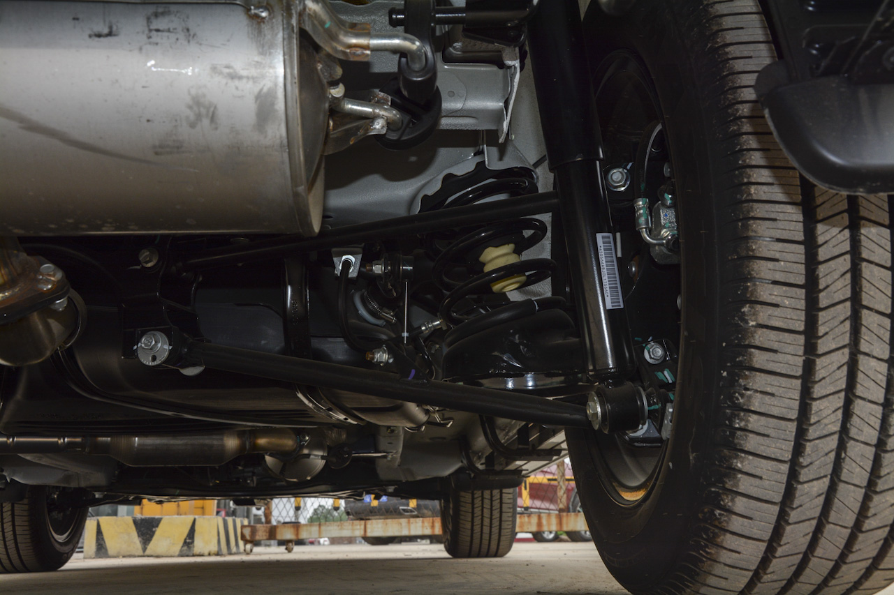 2018款瑞虎3 1.6L手动百万全球版