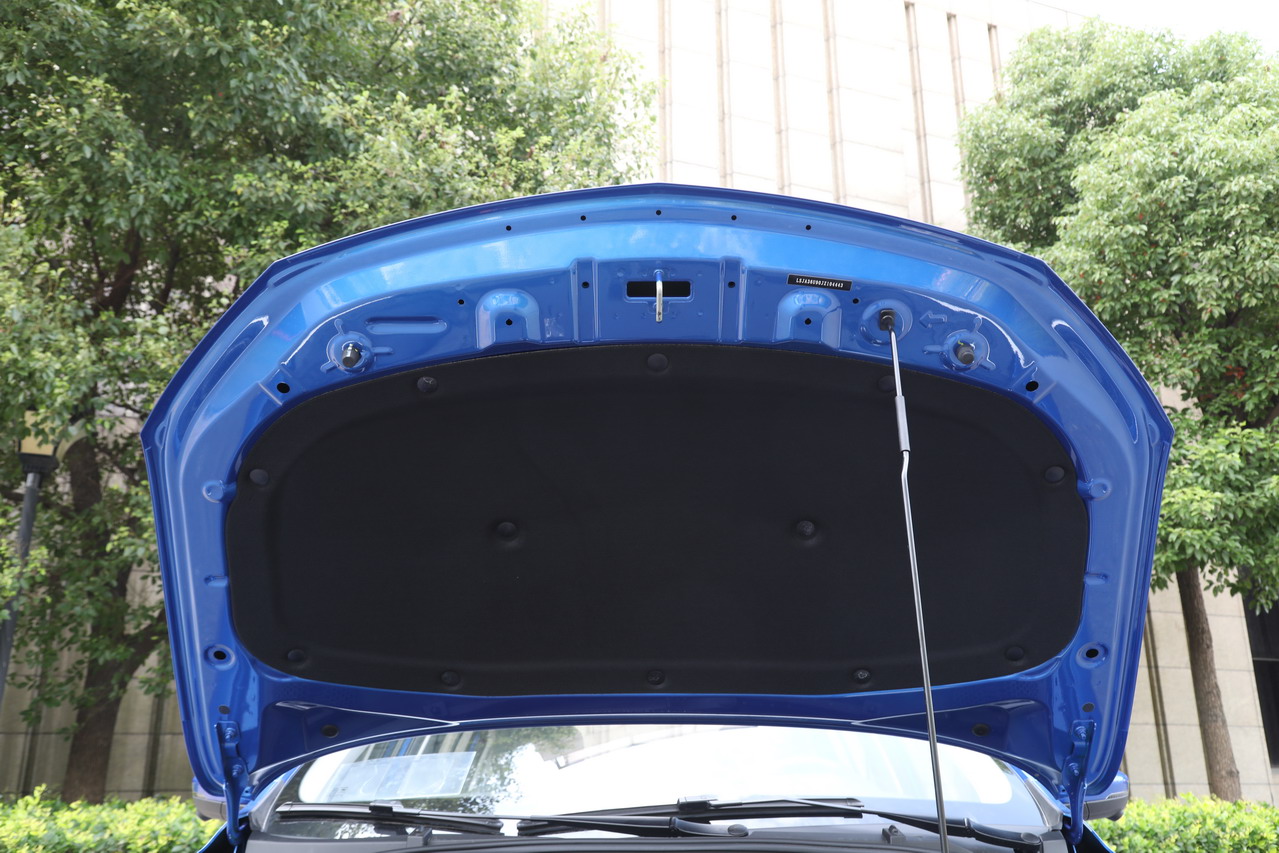 2019款荣威i5 20T自动智联网超能智尊版 