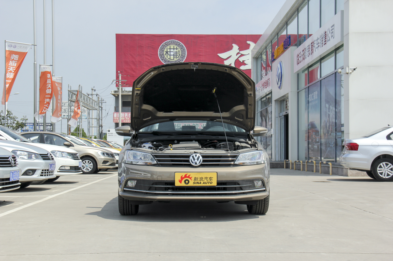 2018款速腾1.6L自动舒适型