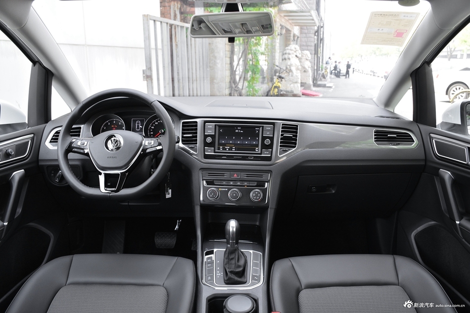 2018款高尔夫·嘉旅1.4T自动进取型230TSI
