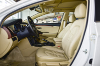 2015款海马M8 1.8T自动舒适型