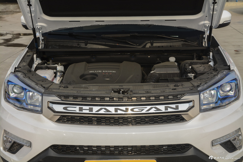 2017款CS75尚酷版1.8T自动四驱精英型