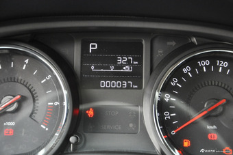 2017款雪铁龙C3-XR 230THP自动先锋型