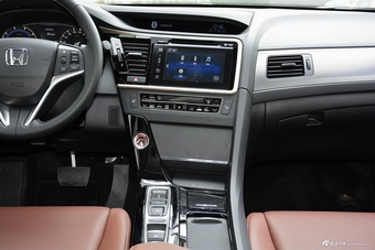 2017款思铂睿混动2.0L自动净致版