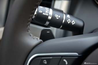 2017款捷豹XFL 2.0T自动200PS精英版