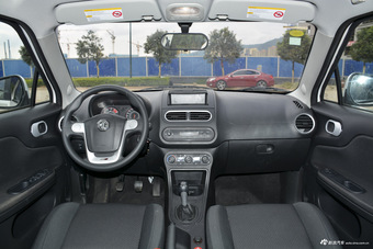 2013款MG3 Xross 1.5L手动舒适版图片
