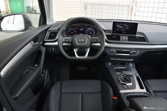2018款奥迪Q5L 2.0T自动45 TFSI Sport plus 