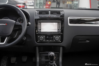 2016款 野马汽车 T70  1.8L 手动精英款 波尔多红