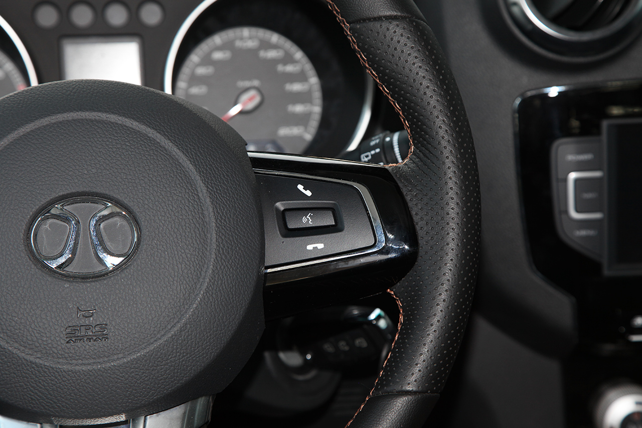 2016款北京BJ40L 2.3T自动四驱尊享版