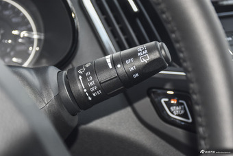 2017款风神AX5 1.4T自动趣悦型网联版