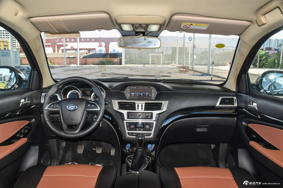 2016款揽福 2.4L手动汽油两驱精英版5座