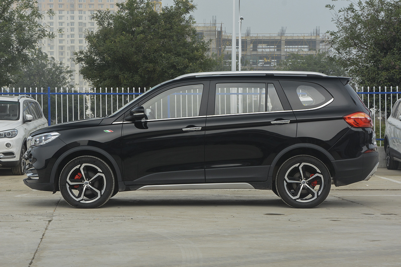 2017款斯威X7 1.5T自动智享型