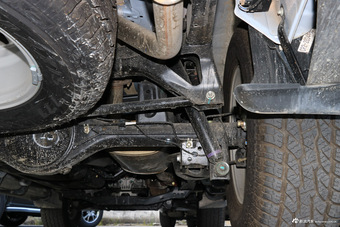 2017款驭胜S350 2.0T自动两驱柴油豪华天窗版5座